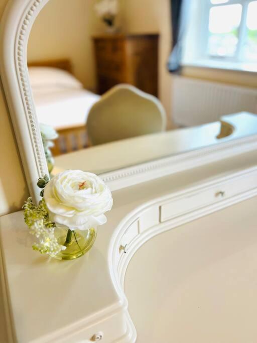 Hillcrest Lodge, Private Apartment On Lough Corrib, Oughterard Galway Eksteriør bilde