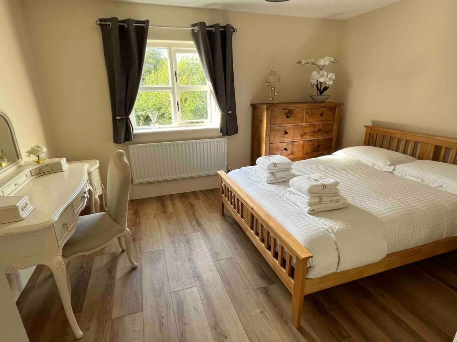Hillcrest Lodge, Private Apartment On Lough Corrib, Oughterard Galway Eksteriør bilde