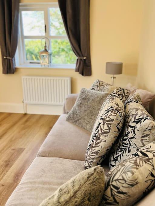 Hillcrest Lodge, Private Apartment On Lough Corrib, Oughterard Galway Eksteriør bilde